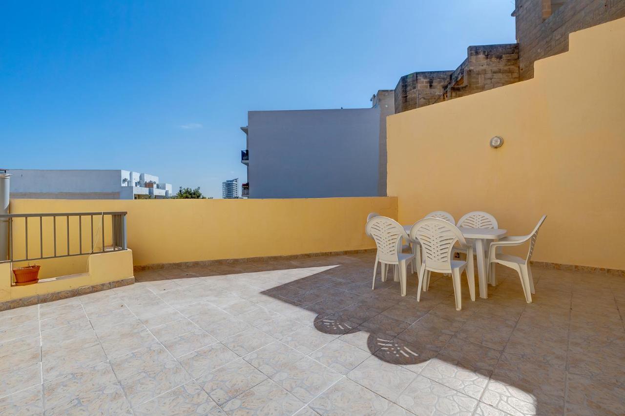 Modern 2 Bedroom Maisonette In Central Sliema Exterior photo