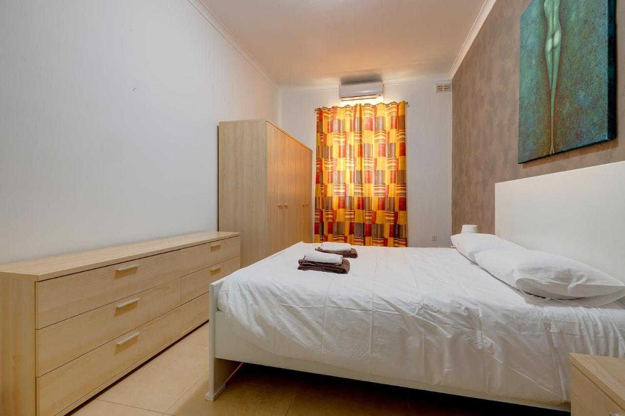 Modern 2 Bedroom Maisonette In Central Sliema Exterior photo