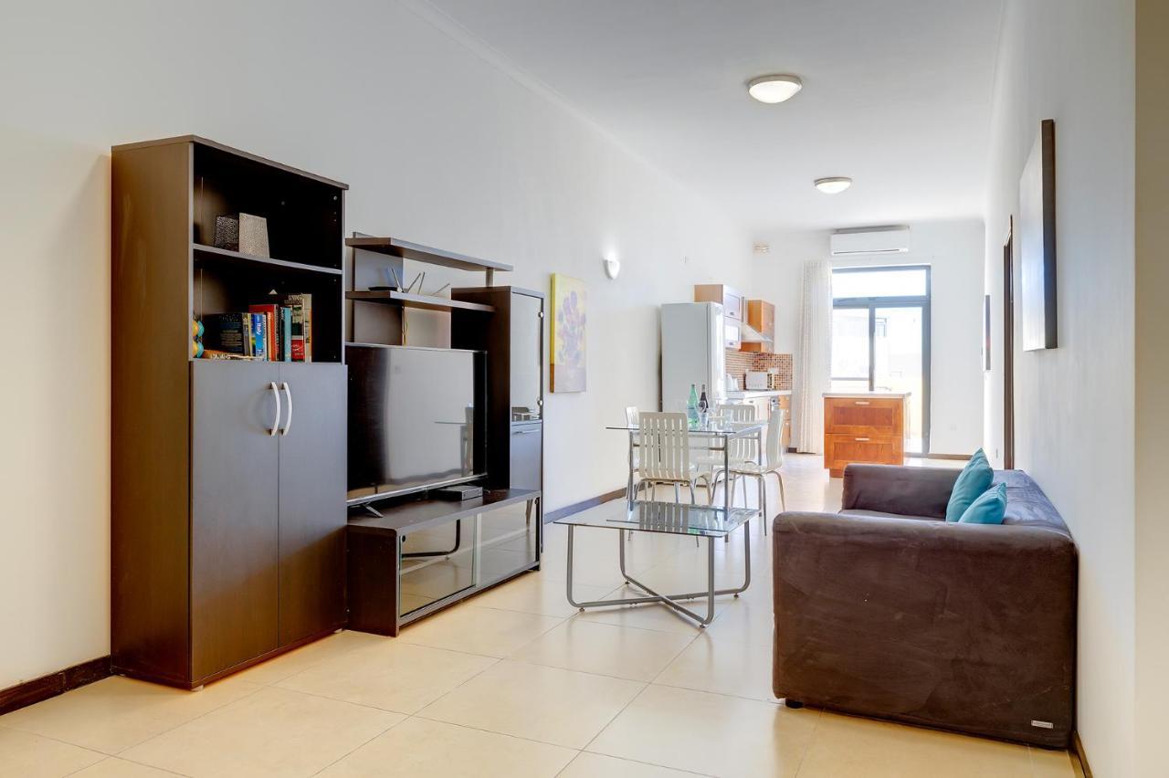 Modern 2 Bedroom Maisonette In Central Sliema Exterior photo