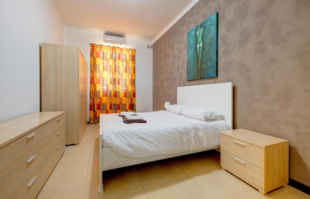 Modern 2 Bedroom Maisonette In Central Sliema Exterior photo
